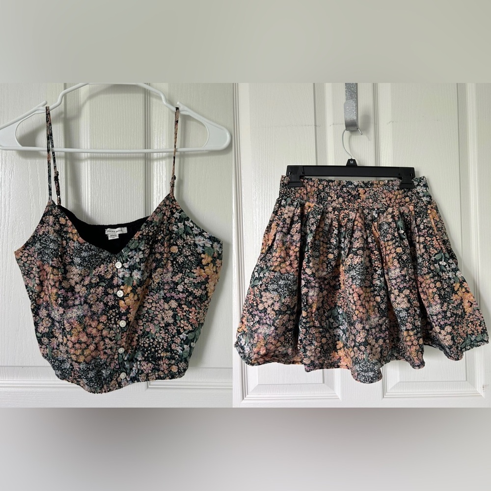 American Eagle Matching Tank and Skirt Set. Size: Medium. Multicolored Floral.